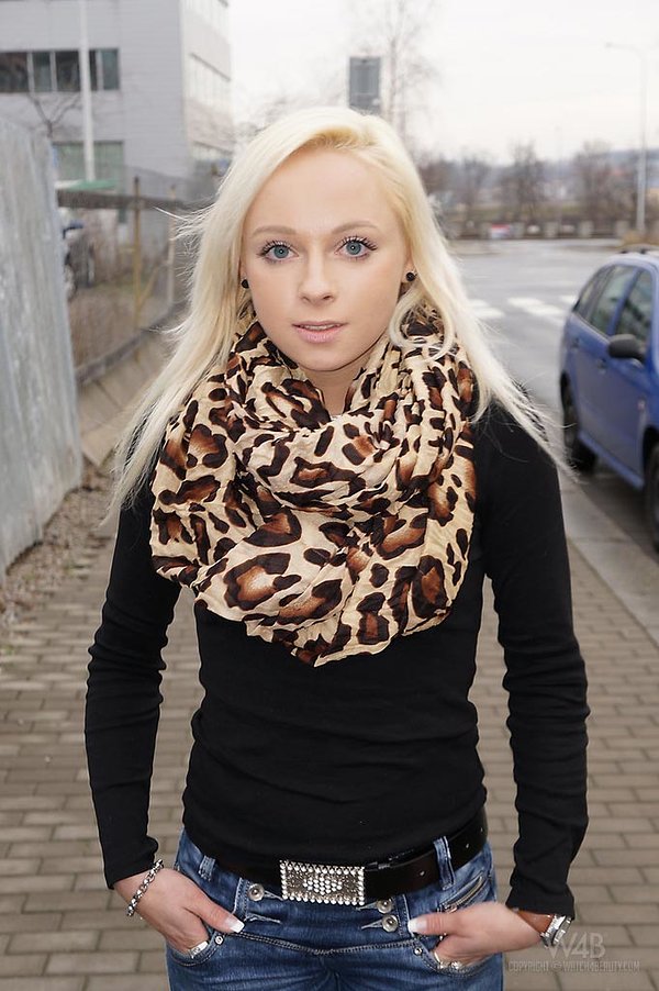 Алина, 18